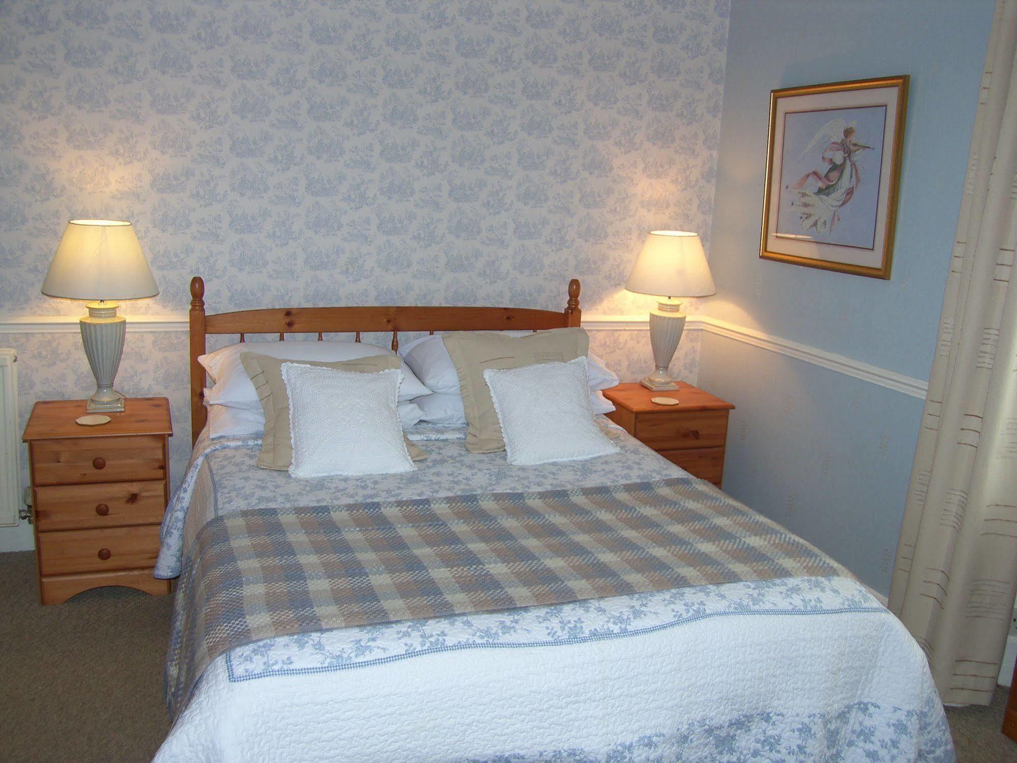 Comelybank Guesthouse Crieff Exterior photo